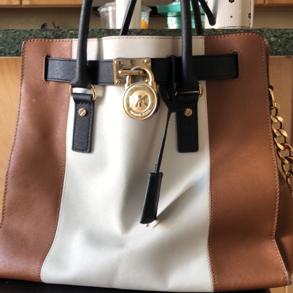 Michael Kors Bag - Picture 1 of 1